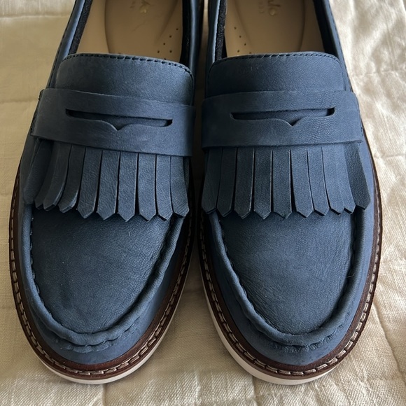 Clarks Women’s Orianna Loafers - Picture 6 of 10